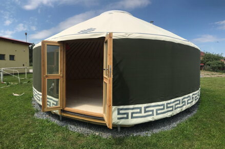 jurta na celoroční bydlení průměr 8m - 50m2