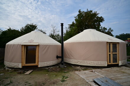 jurta na celoroční bydlení průměr 6m - 30m2