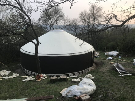 jurta na celoroční bydlení průměr 8m - 50m2