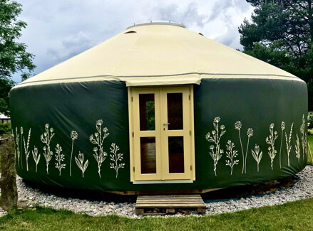 jurta na celoroční bydlení průměr 8m - 50m2