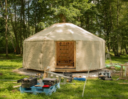 jurta na celoroční bydlení průměr 6m - 30m2