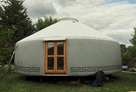 jurta na celoroční bydlení průměr 8m - 50m2