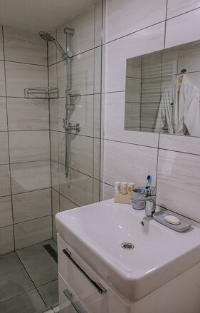 jurta na celoroční bydlení průměr 8m - 50m2